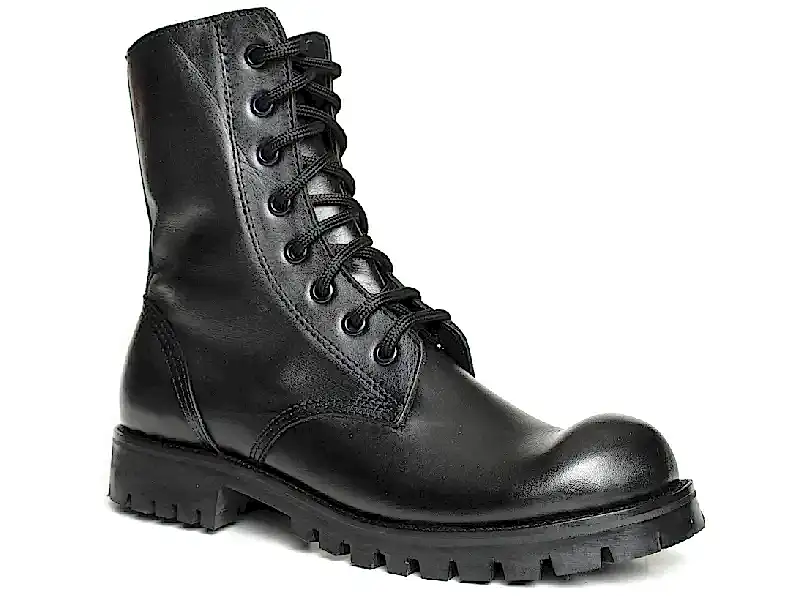 Siyah Bağcıklı Palyaço Postal Bot 2