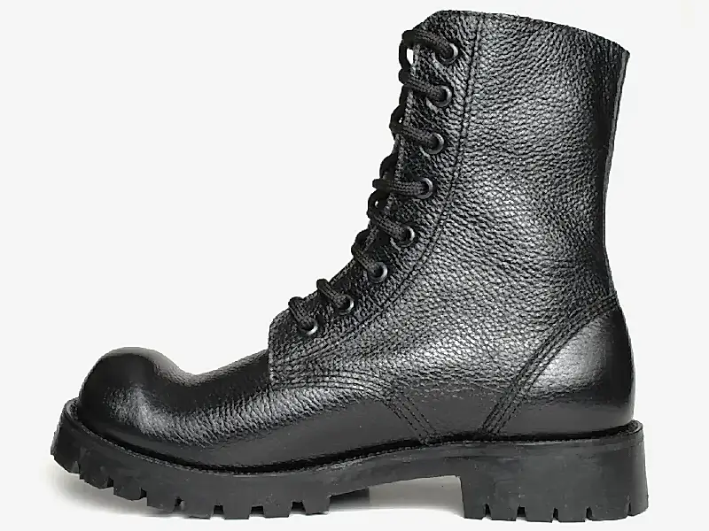 Siyah Baskılı Palyaço Postal Bot